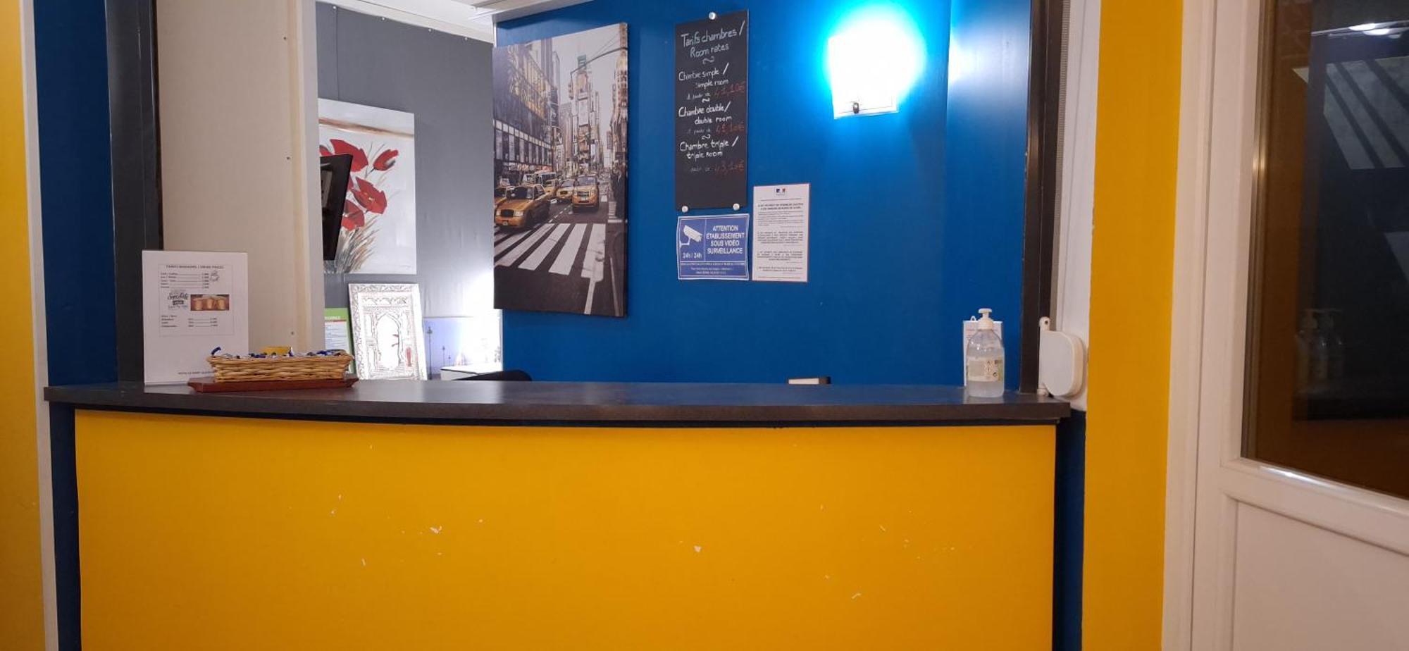 Hotel- Restaurant Le Saint Quentin Extérieur photo