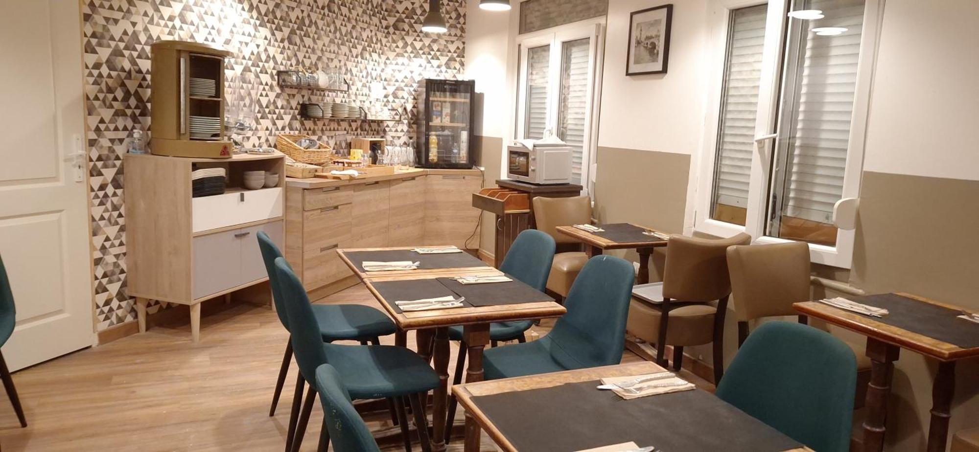 Hotel- Restaurant Le Saint Quentin Extérieur photo
